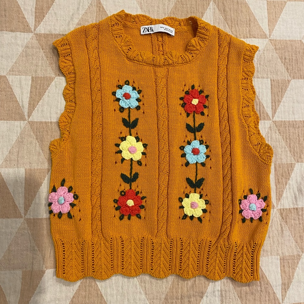Flower decal sweater vest